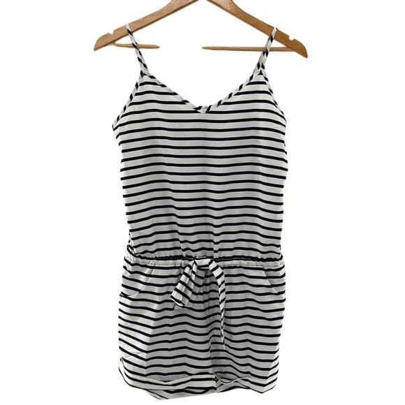 J. Crew Printed Black White Striped Drapey Loose Fit Lightweight Romper Size XS - Picture 2 of 11
